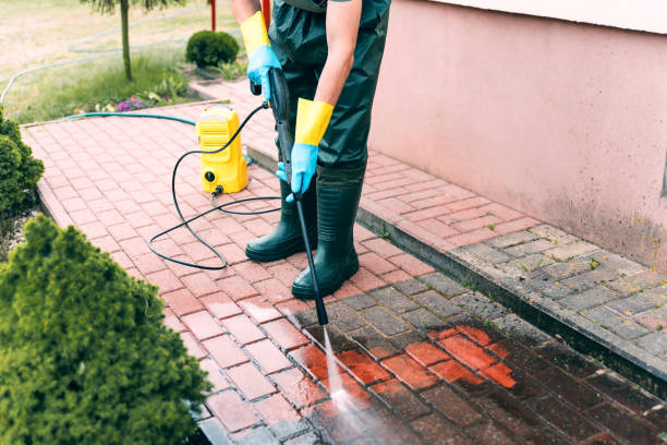 Best Gas Station Cleaning  in Eastmont, WA